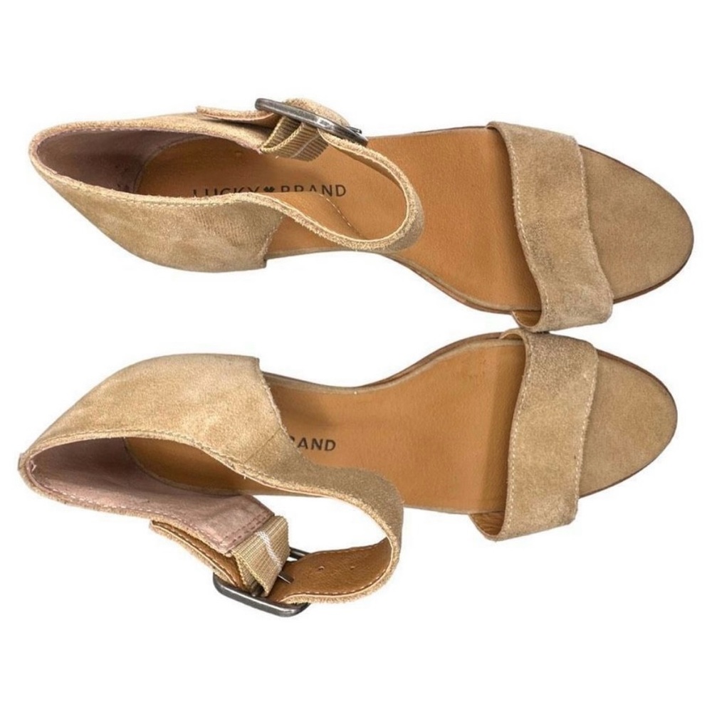 EUC Lucky Brand Renzee wedge sandals women’s size 7.5 leather tan ankle buckle